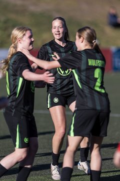 Bild 320 - wBJ Eimsbuettler TV - VfL Wolfsburg : Ergebnis: 1:3